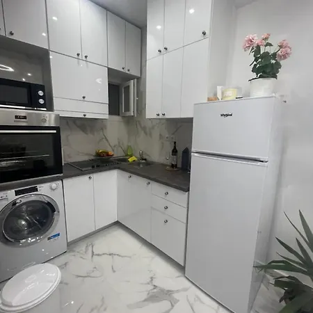 White 아파트 아테네